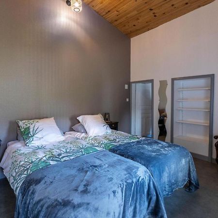 לינה וארוחת בוקר Isserteaux Chambre D'Hote De La Petite Toscane D'Auvergne מראה חיצוני תמונה